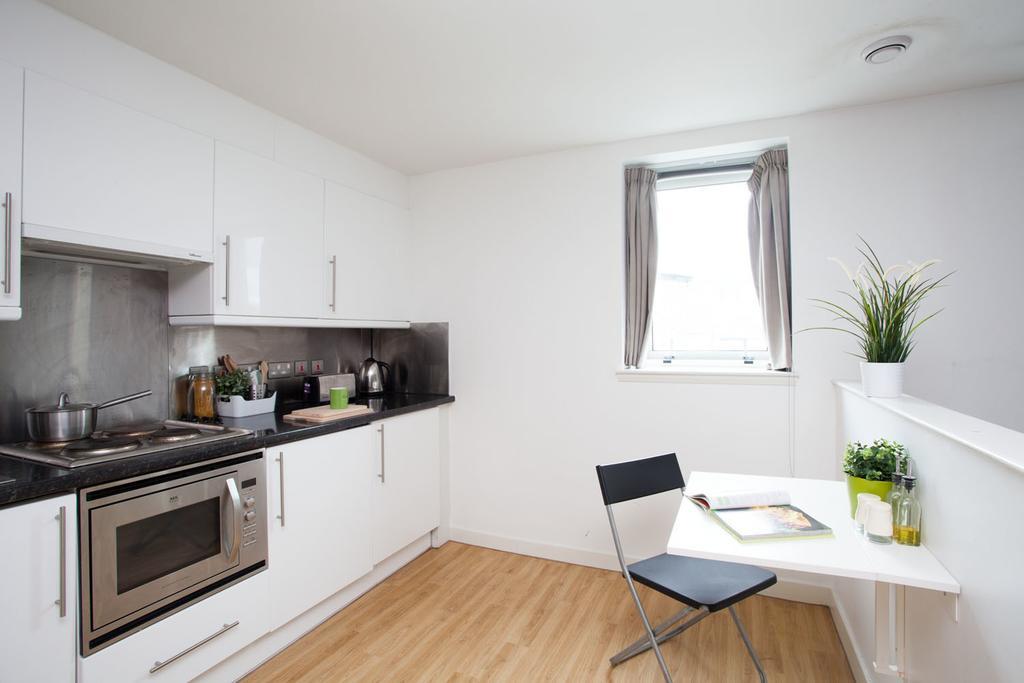 Ferienwohnung Lady Nicolson Court EDI Zimmer foto